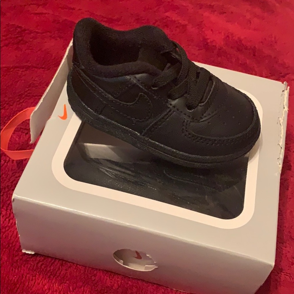 Black nike Air Force 1